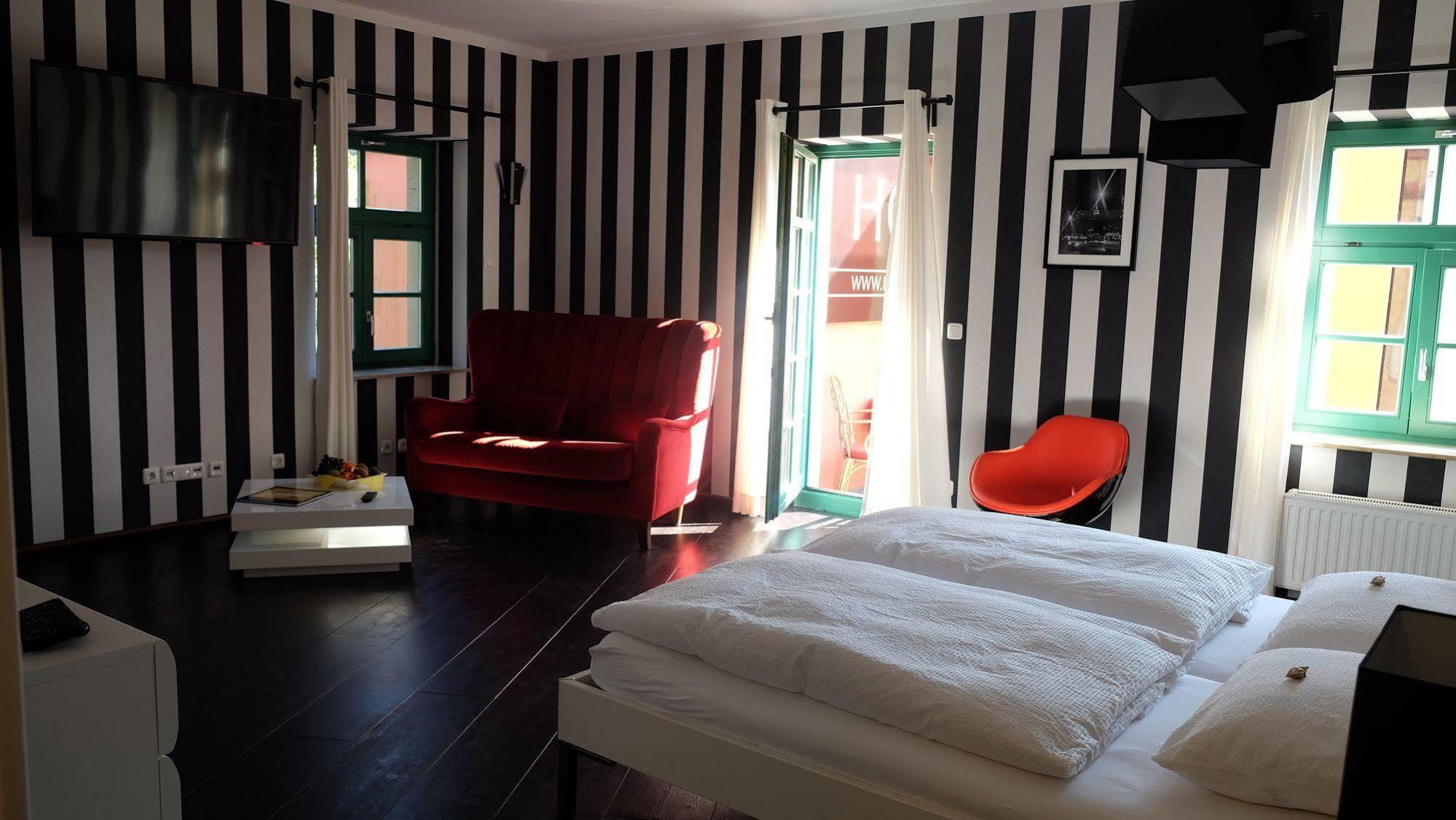 Backstage Hotel Dresden Exterior photo